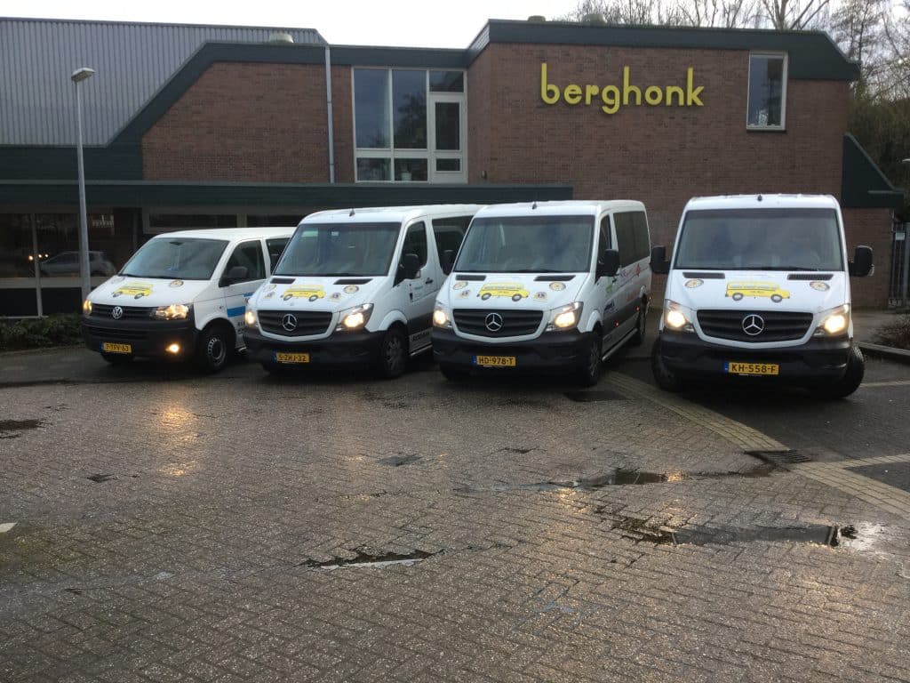 4 keer 3b-bus op een rij